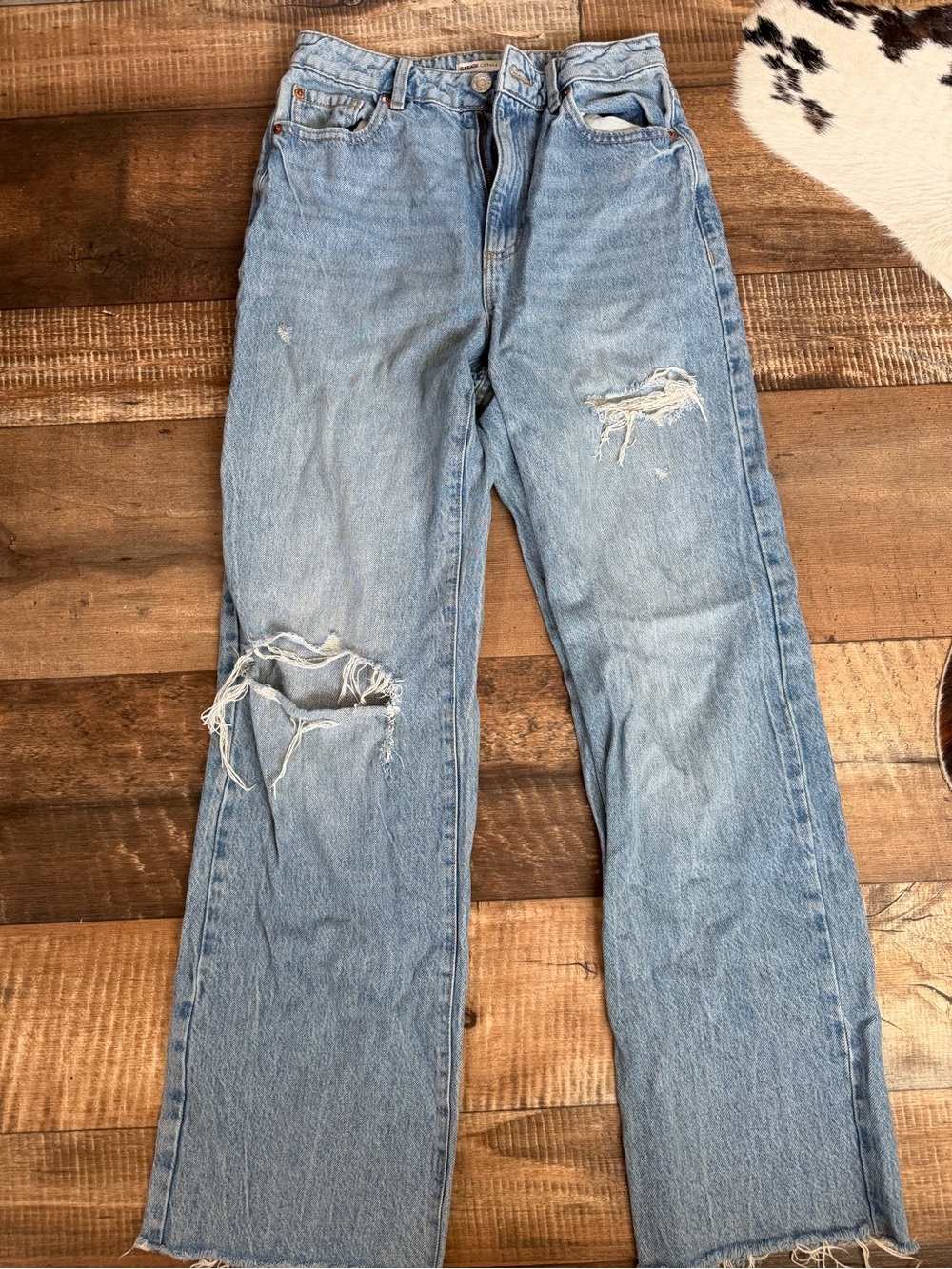 Zara Light Blue Distressed Straight-Leg Jeans